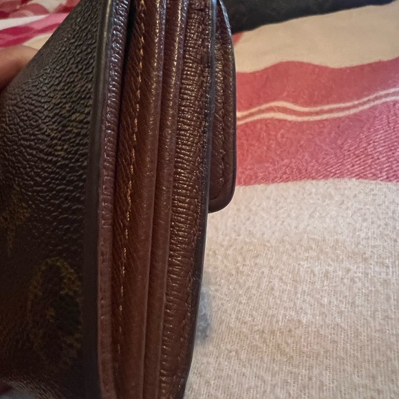 Louis Vuitton wallet - Picture 8 of 11